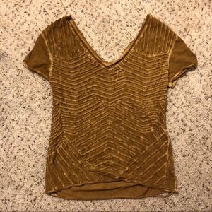 Bronze t-shirt with design